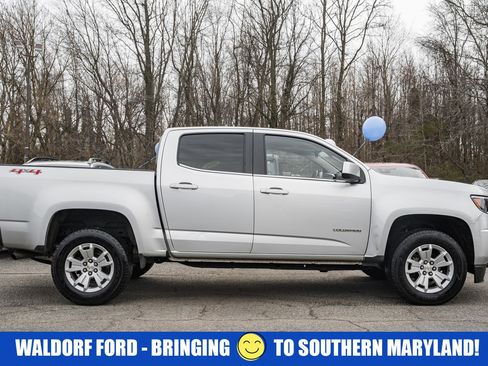Used 2019 Chevrolet Colorado LT w/ LT Convenience Package image 3