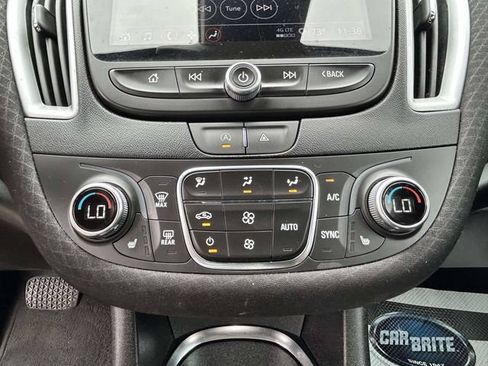 Used 2023 Chevrolet Malibu LT FWD image 19