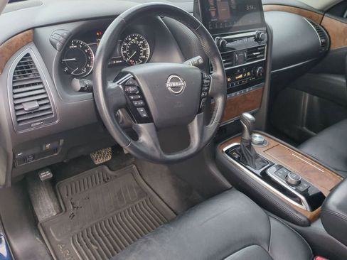 Used 2022 Nissan Armada SL w/ Captain's Chairs Package image 10