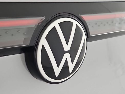 New 2026 Volkswagen ID.4 Pro AWD/4WD image 11