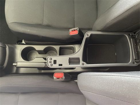 Certified 2025 Nissan Kicks Play S image 22