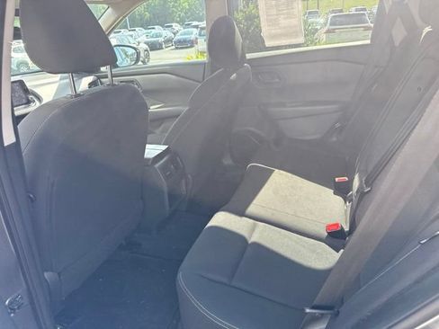 Used 2024 Nissan Rogue S FWD image 24