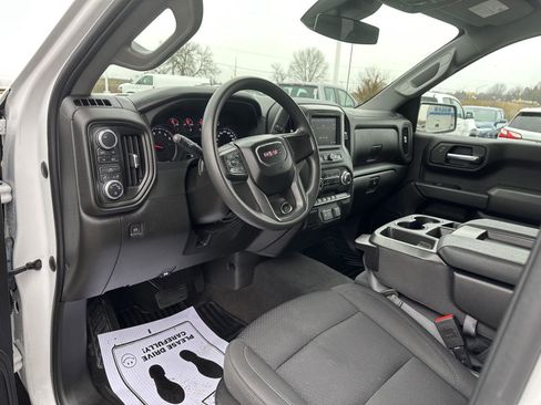 Used 2023 GMC Sierra 1500 Pro w/ Fleet Convenience Package image 17