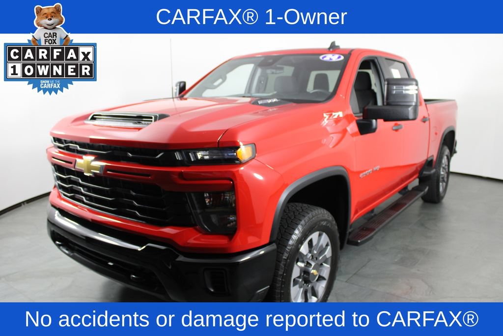 Used 2024 Chevrolet Silverado 2500 Custom w/ Custom Convenience Package AWD/4WD image 2