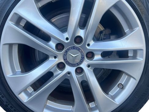 Used 2013 Mercedes-Benz C 250 Sedan image 42