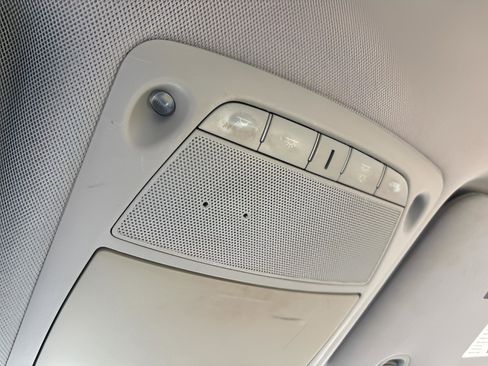 Used 2017 Nissan Rogue S image 29