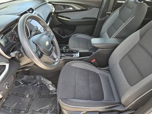 Used 2022 Chevrolet TrailBlazer LS FWD image 13