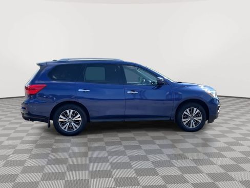 Used 2017 Nissan Pathfinder SL w/ SL Premium Package AWD/4WD image 9