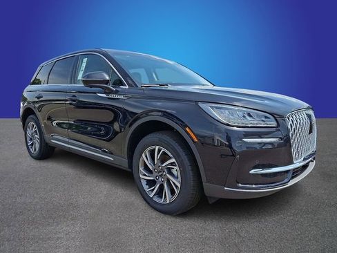 New 2025 Lincoln Corsair AWD w/ Equipment Group 101A image 2