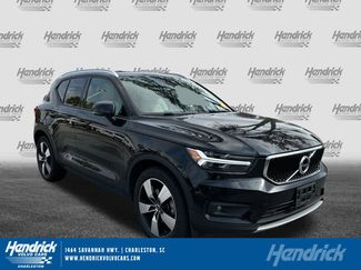 Used 2020 Volvo XC40 T5 Momentum w/ Protection Package Premier video 1