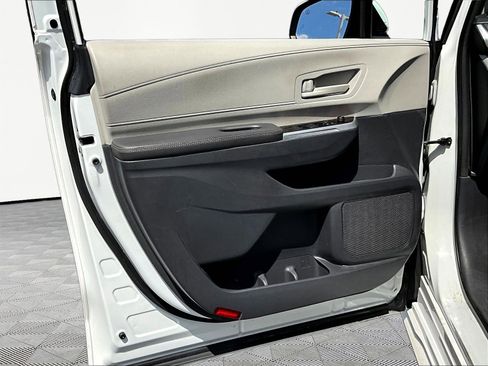 Used 2021 Toyota Sienna LE FWD image 20
