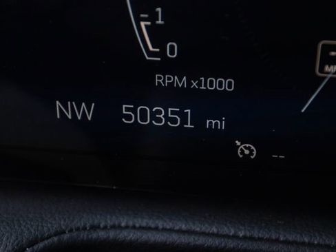 Certified 2024 Cadillac XT4 Premium Luxury image 16