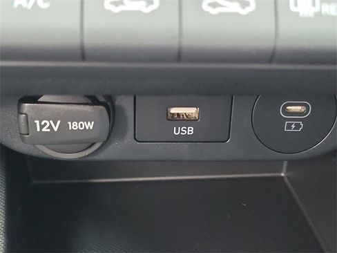 New 2026 Hyundai Elantra SE image 13