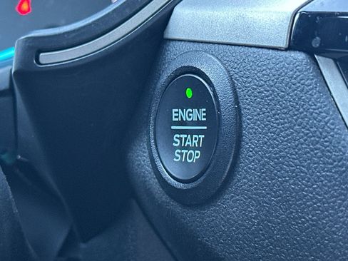 Used 2022 Ford Escape SE FWD image 21