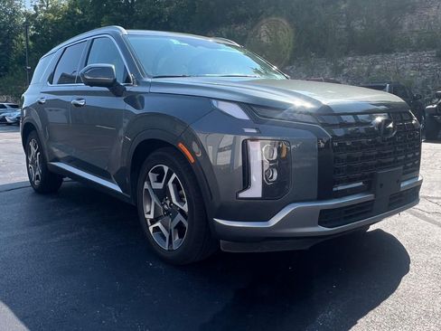 Used 2024 Hyundai Palisade SEL w/ Premium Package AWD/4WD image 2