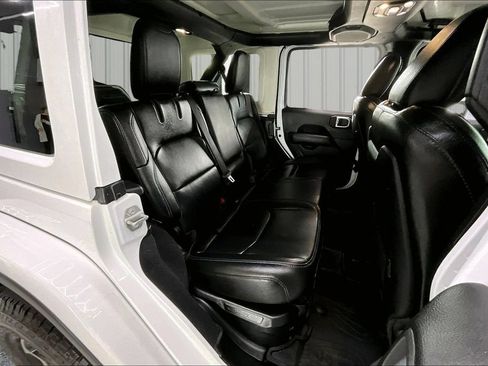 Used 2021 Jeep Wrangler Unlimited Rubicon 4xe w/ Dual Top Group AWD/4WD image 26