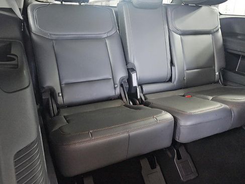 Used 2025 Ford Expedition Active AWD/4WD image 15