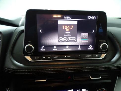 Used 2024 Nissan Rogue SV AWD/4WD image 14