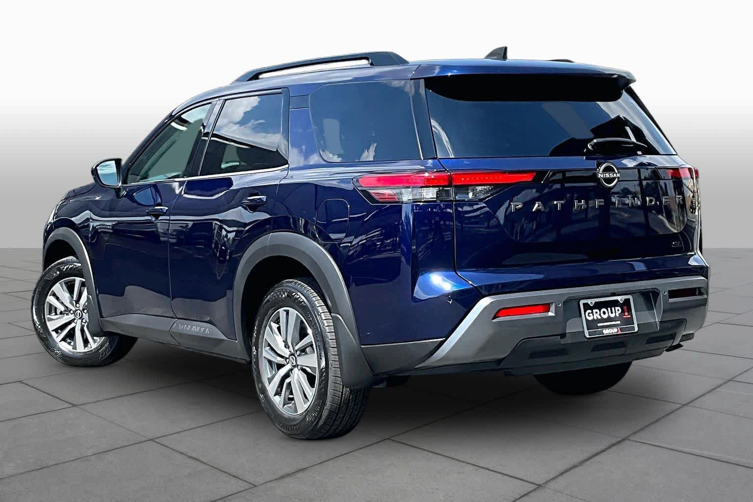 New 2026 Nissan Pathfinder SL FWD image 12