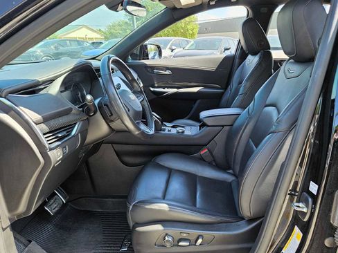 Used 2021 Cadillac XT4 Sport image 11