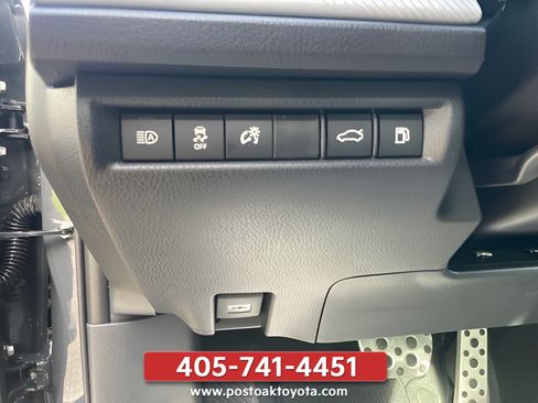 New 2026 Toyota Camry SE w/ Convenience Package FWD image 16