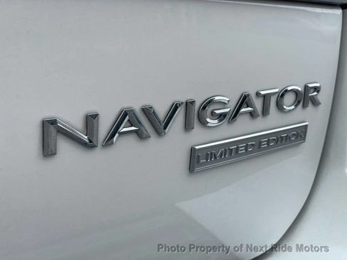 Used 2013 Lincoln Navigator 2WD image 37