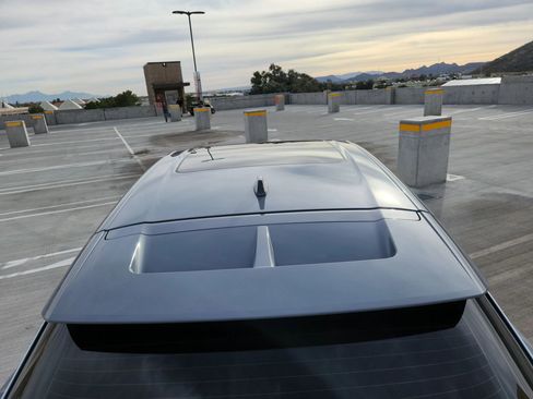 Used 2024 Nissan Ariya FWD image 16