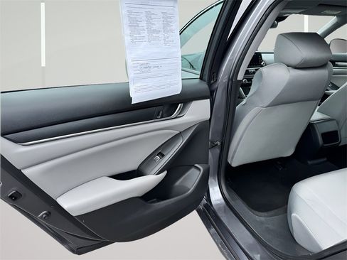 Used 2020 Honda Accord LX image 17