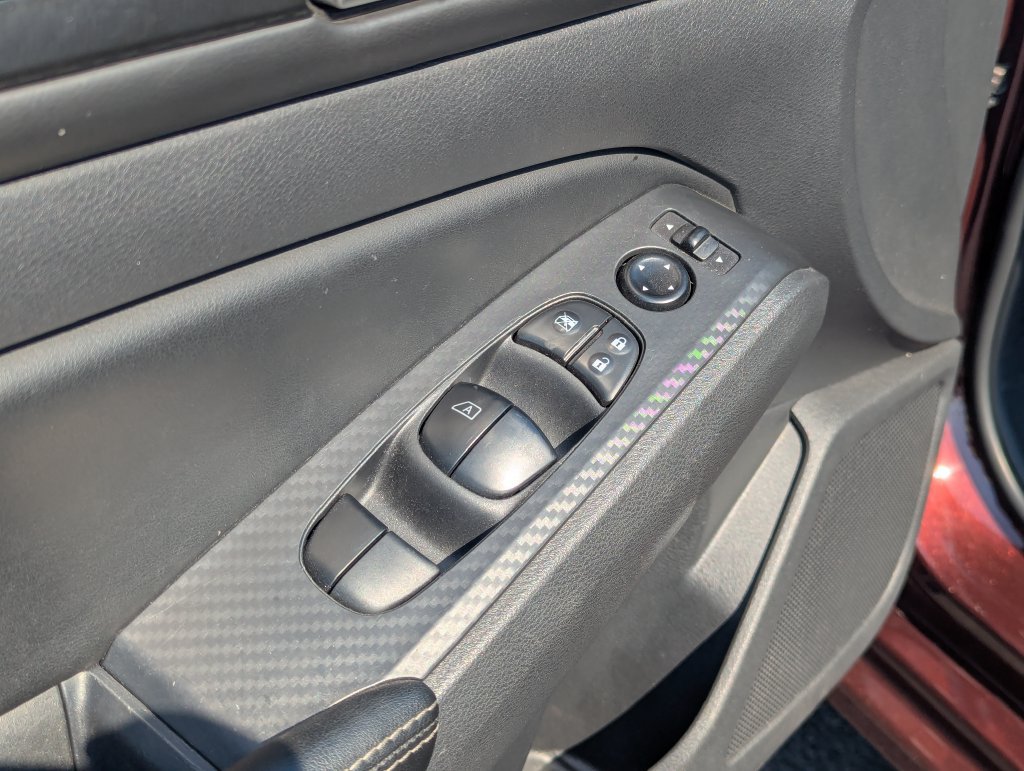 Used 2025 Nissan Altima 2.5 SV FWD image 17
