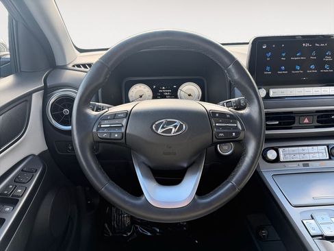 Used 2023 Hyundai Kona Limited w/ Cargo Package FWD image 13