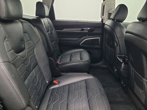 Used 2020 Kia Telluride SX w/ SX Prestige Package AWD/4WD image 19