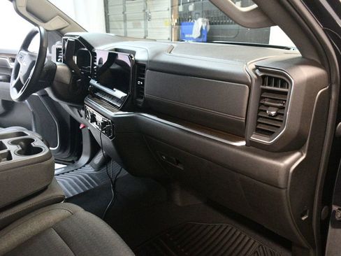 Used 2023 Chevrolet Silverado 1500 LT AWD/4WD image 28