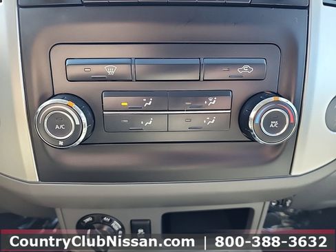 Used 2018 Nissan Frontier SV image 15