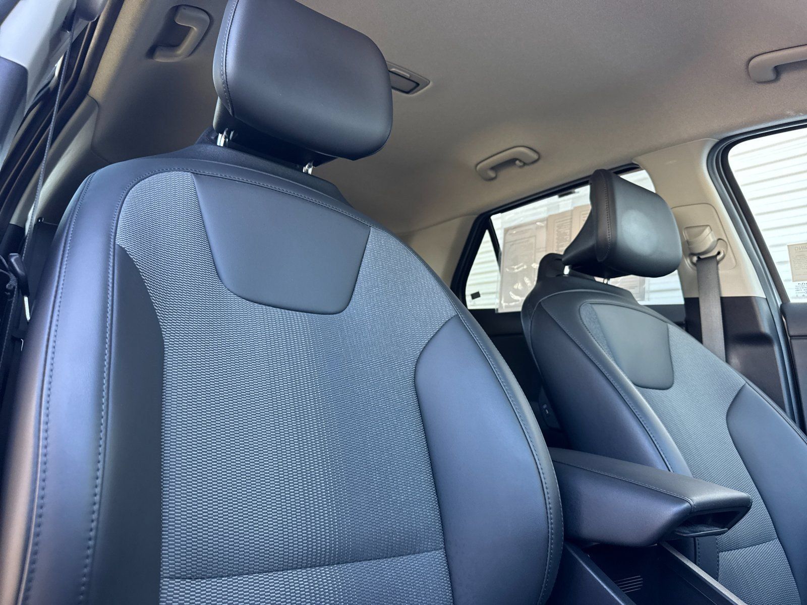 Used 2023 Kia Niro Wind FWD image 19