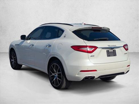 Used 2017 Maserati Levante S image 5