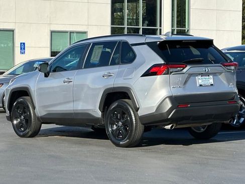 Used 2022 Toyota RAV4 LE image 5