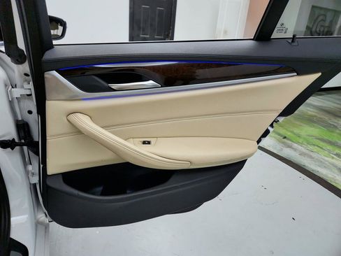 Used 2017 BMW 530i image 30