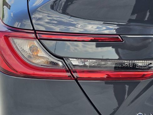 Used 2025 Toyota Camry SE FWD image 13