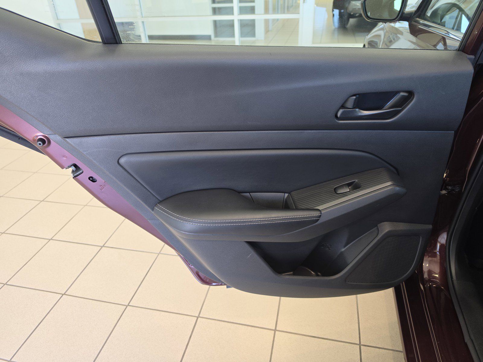 Used 2024 Nissan Altima 2.5 SV FWD image 24
