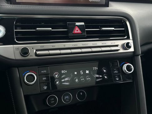 Used 2026 Genesis G70 2.5T Prestige image 20