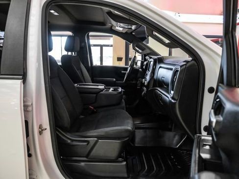 Used 2023 GMC Sierra 3500 Pro w/ Convenience Package image 28