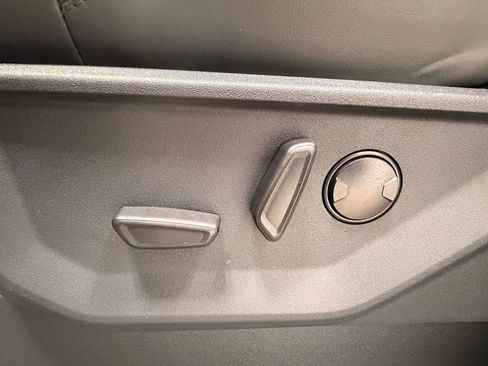 Used 2025 Ford Expedition Max Active image 28