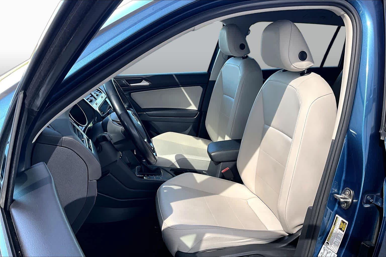 Used 2018 Volkswagen Tiguan SE FWD image 8