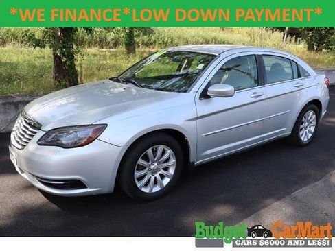 Used 2011 Chrysler 200 Touring image 1