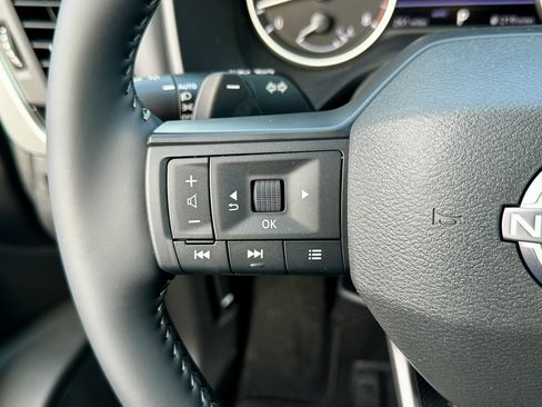 New 2026 Nissan Rogue SV AWD/4WD image 3