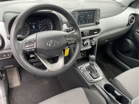 Used 2019 Hyundai Kona SE image 8