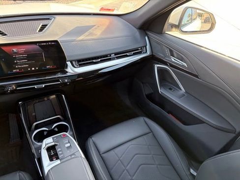 Used 2025 BMW X2 xDrive28i w/ Convenience Package image 12