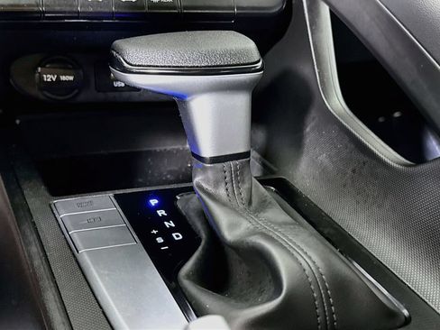 Certified 2023 Hyundai Elantra SE FWD image 10