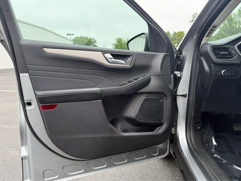 Used 2022 Ford Escape SEL image 14