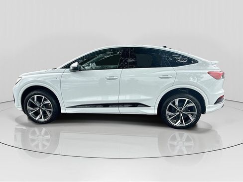 Used 2023 Audi Q4 e-tron Premium Plus w/ Premium Plus AWD/4WD image 4